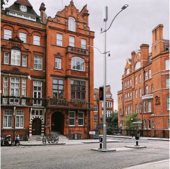 ¿Qué son los postes de luz inteligentes?